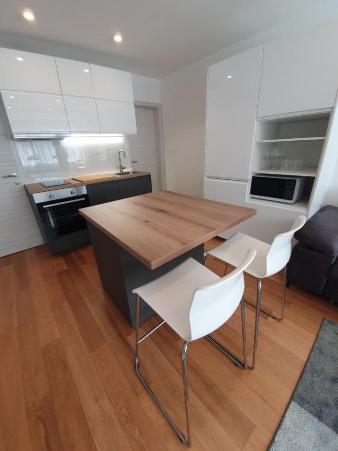 Apartman Leona 4*, Kantrida Rijeka Luaran gambar